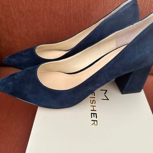 Marc Fisher navy suede pumps